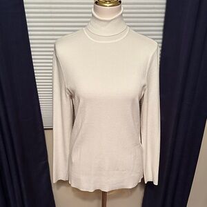 Elegant Cream Turtleneck Sweater